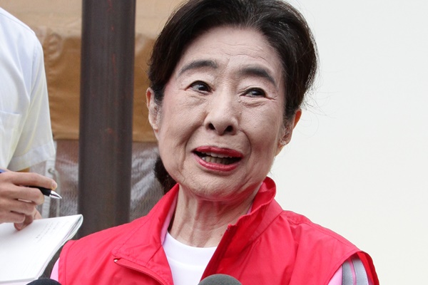 中村玉緒の学歴と女優人生の軌跡。波乱の人生と現在の姿