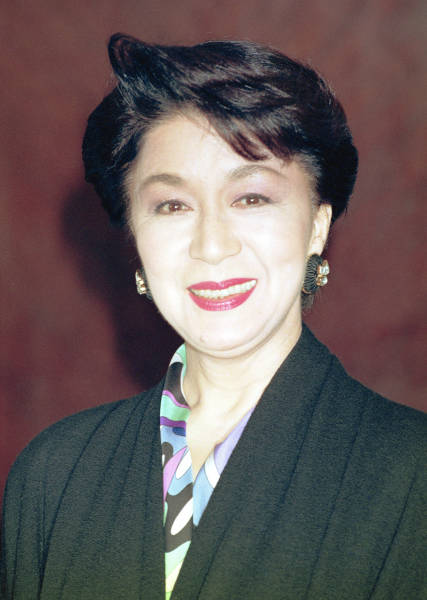 草笛光子の学歴と若い頃の魅力や家族との関係性を紹介